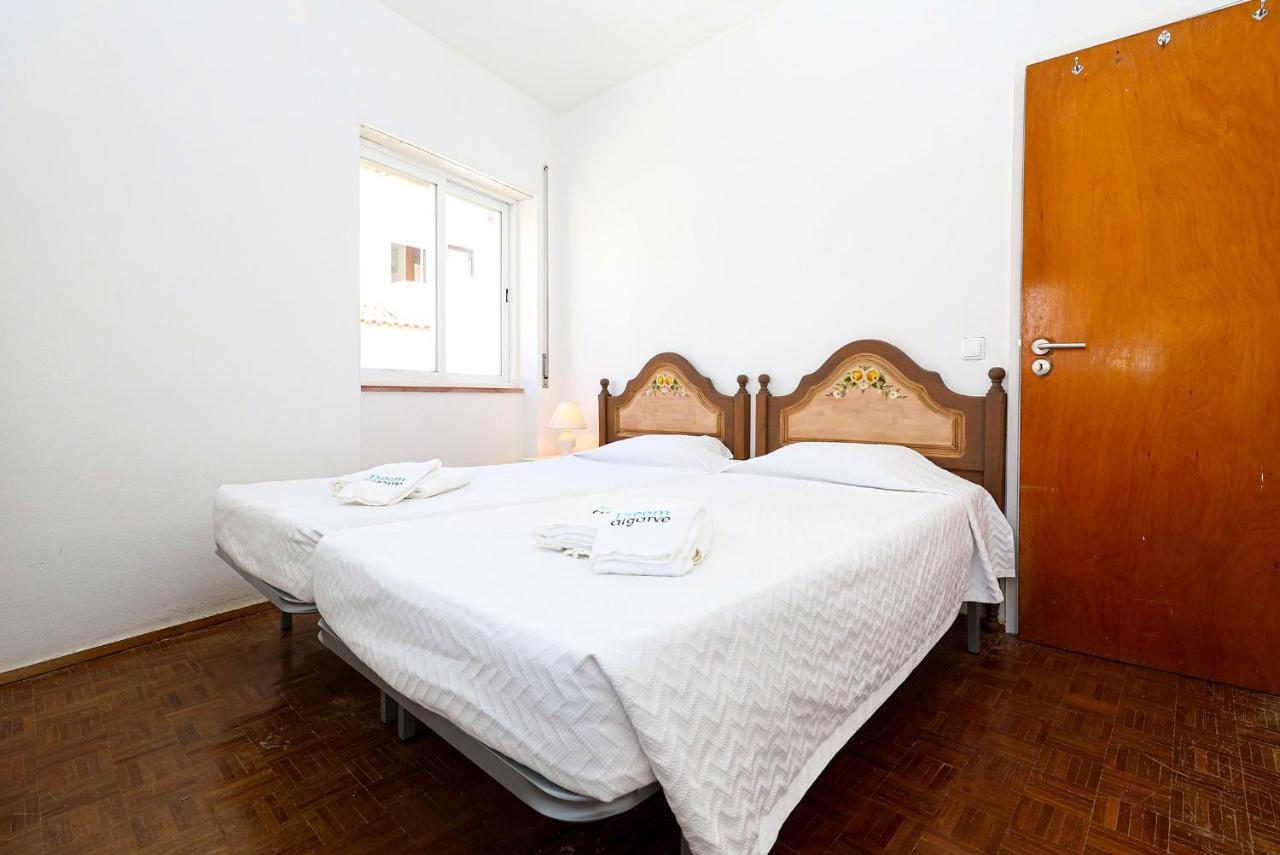 B63 - Corner Street Historic Center Apartment In 라고스 외부 사진